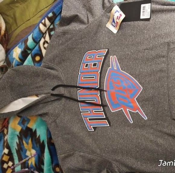 Okc thunder hoodie - Picture 2 of 3